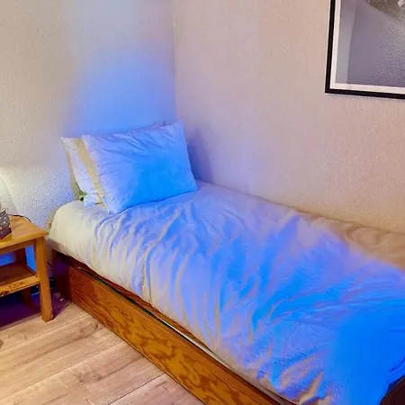 アパート 52 5 Spacious Alpe Des Chaux *