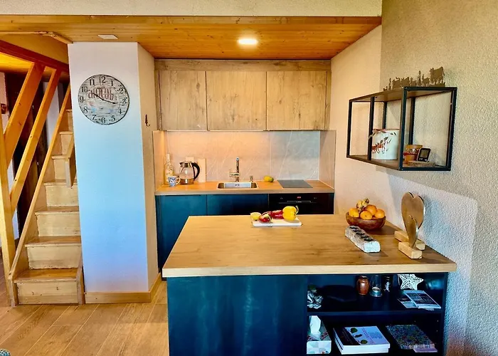 52 5 Spacious Alpe Des Chaux דירה גריון