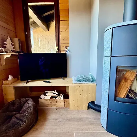 52 5 Spacious Alpe Des Chaux *