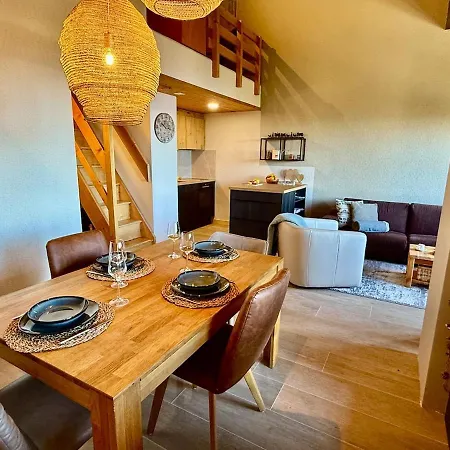 52 5 Spacious Alpe Des Chaux 그리옹